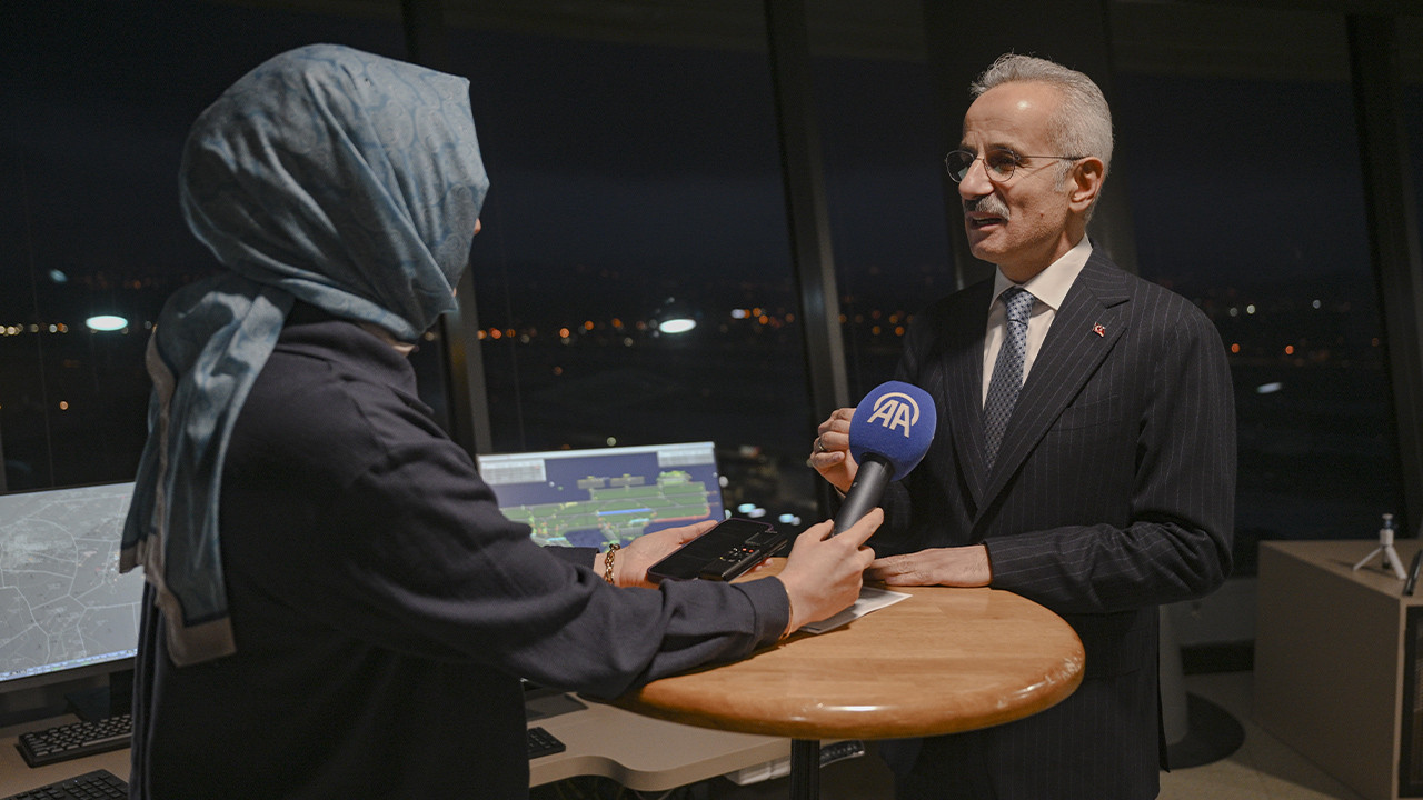 Canlı yayında fenalaşmıştı! Bakan Uraloğlu'ndan sağlık durumu açıklaması