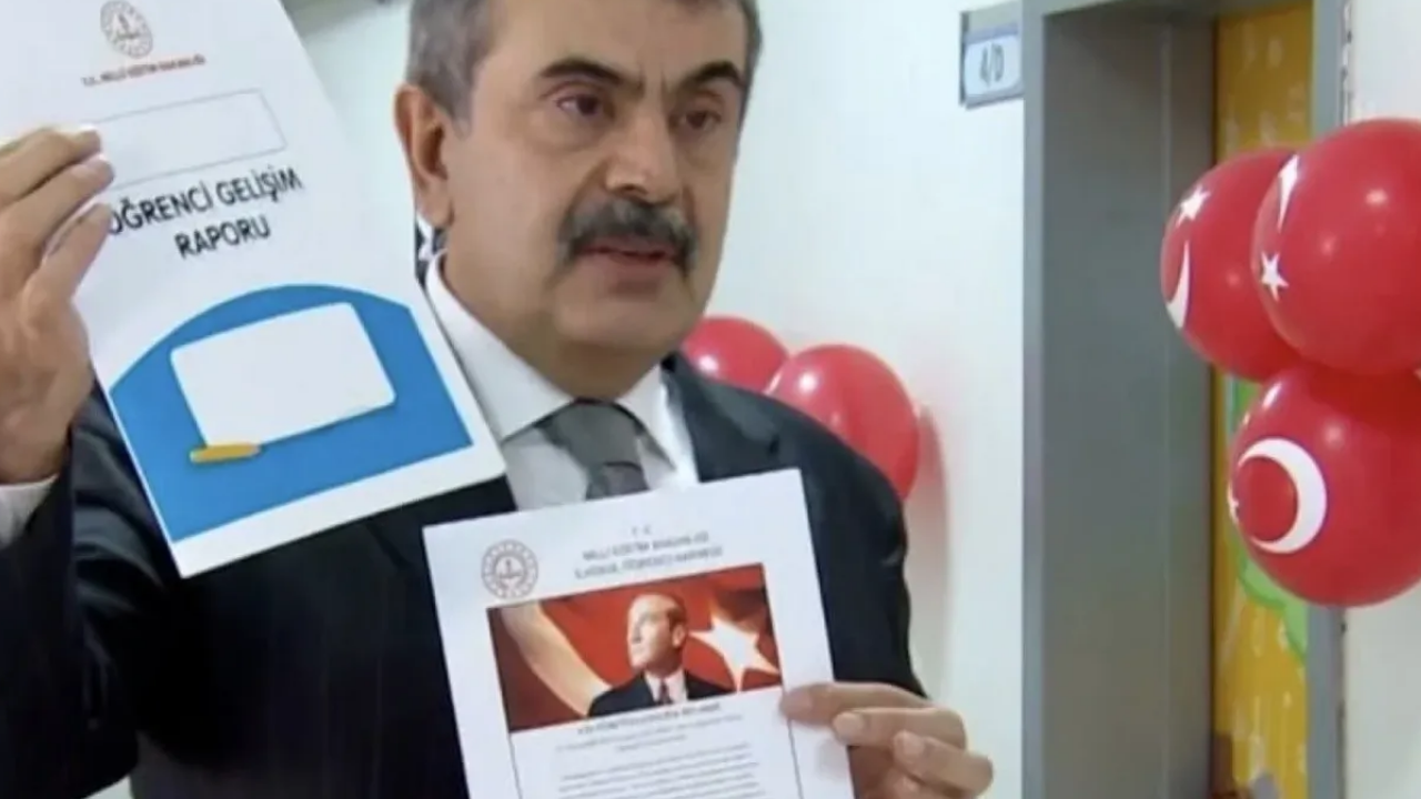 Karnelerden Atatürk fotoğrafı kaldırıldı mı? Bakan Tekin'den açıklama geldi