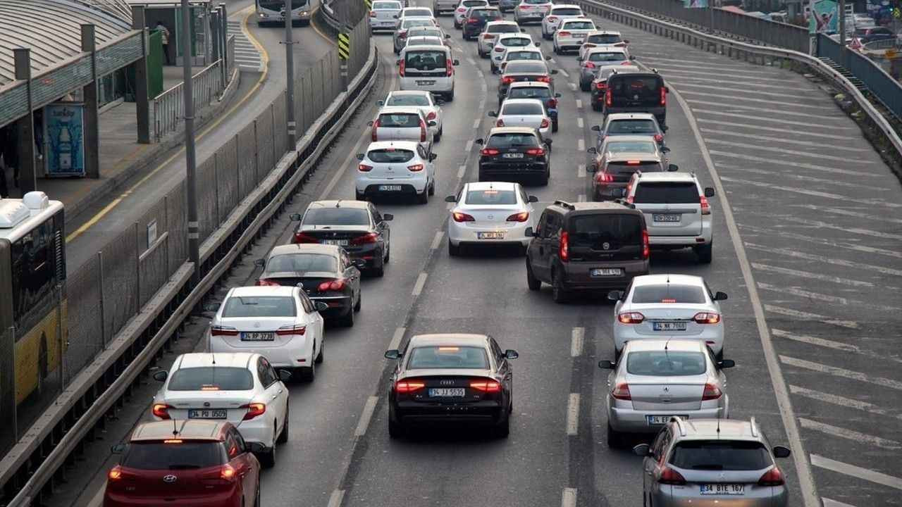 Trafikteki toplam taşıt sayısı 33,6 milyonu aştı