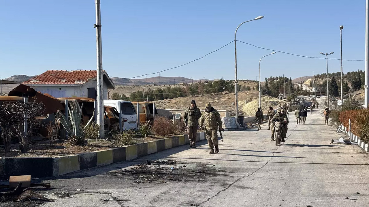 Sahada kaybetti son kozunu oynadı! SDG, DEAŞ'lı teröristleri serbest bıraktı