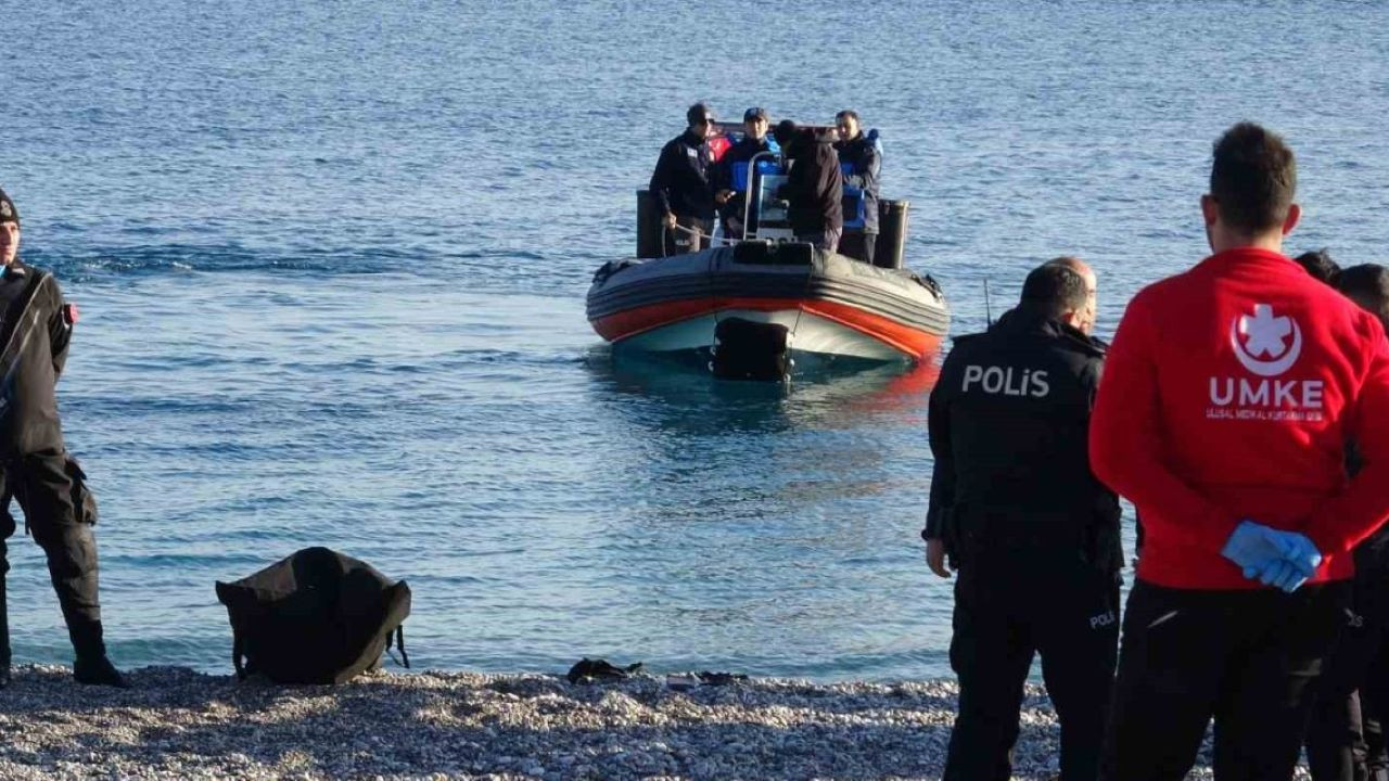 Antalya’da iki arkadaşın oltasına ceset takıldı