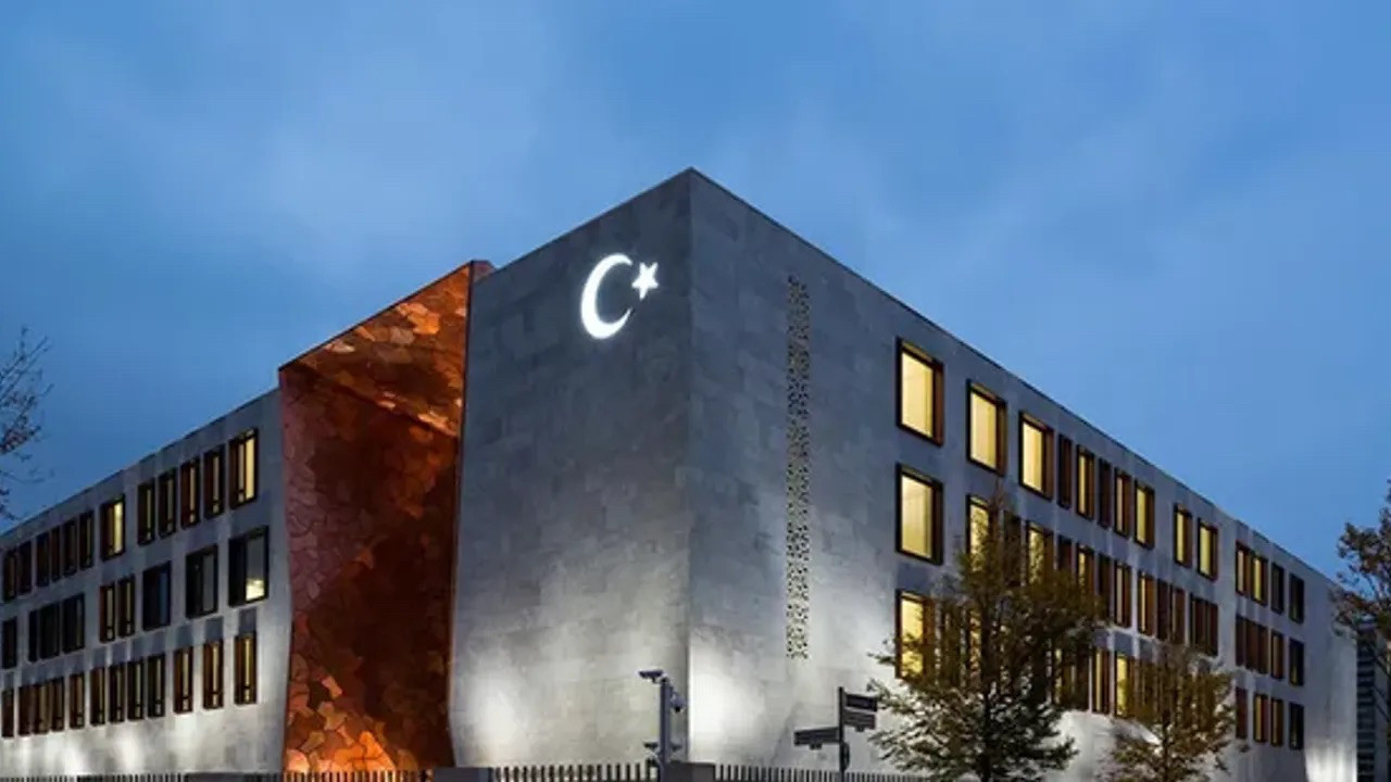 Avrupa’da terör sevicileri kudurdu! YPG/SDG'lilerden şiddet eylemleri