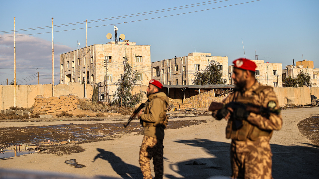 PKK DEAŞ’lıları bırakıyor! Suriye Ordusu yakalıyor