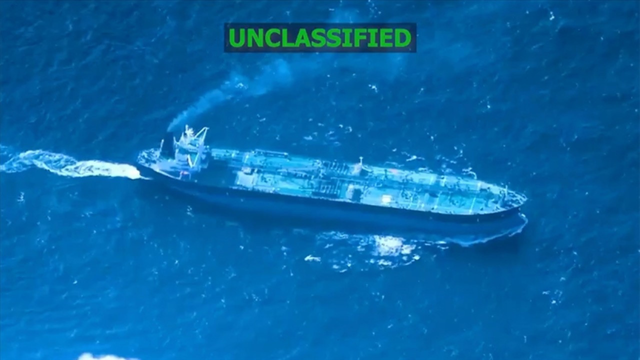 ABD Karayipler'de bir Venezuela tankerine daha el koydu