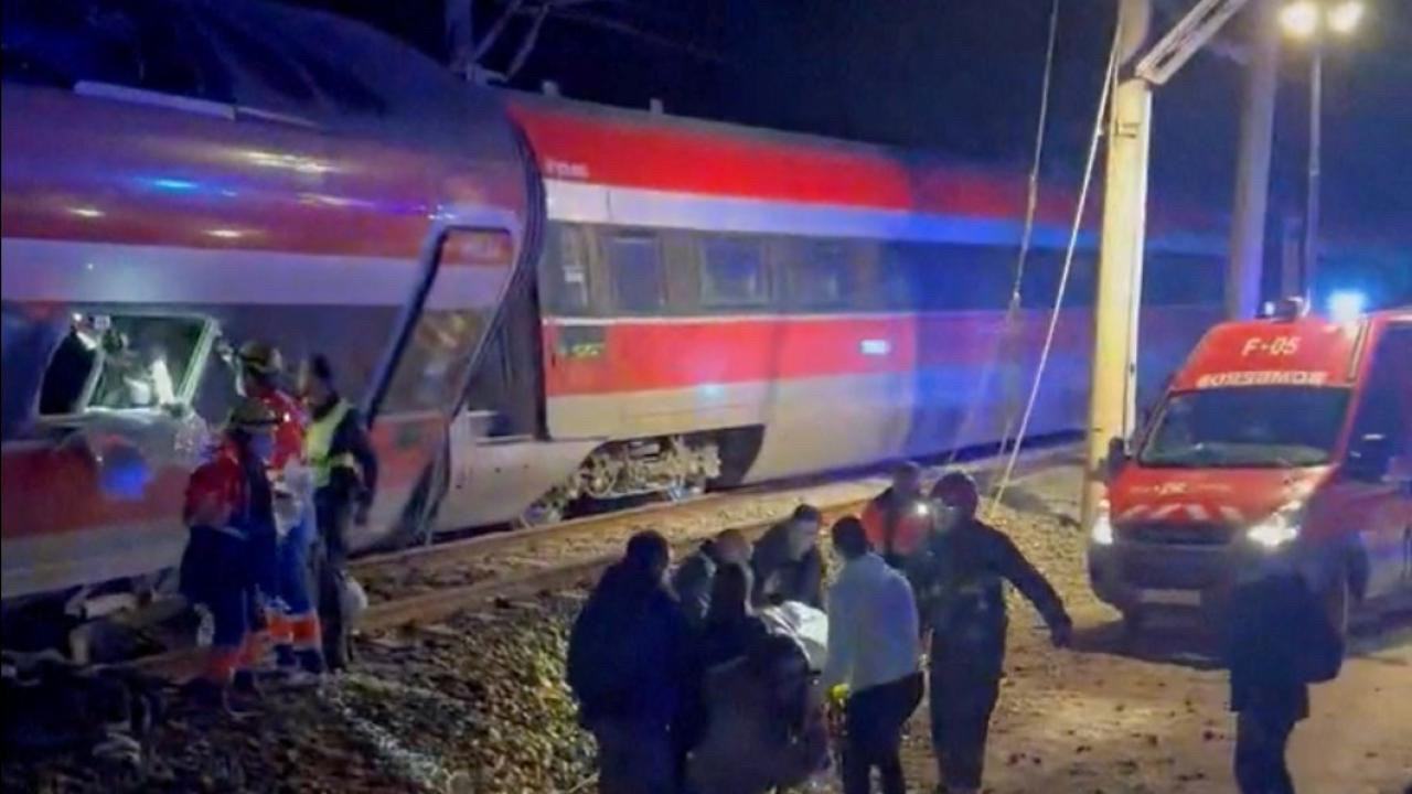 İspanya'da yeni bir tren kazası! 1 kişi öldü, 20 kişi yaralandı