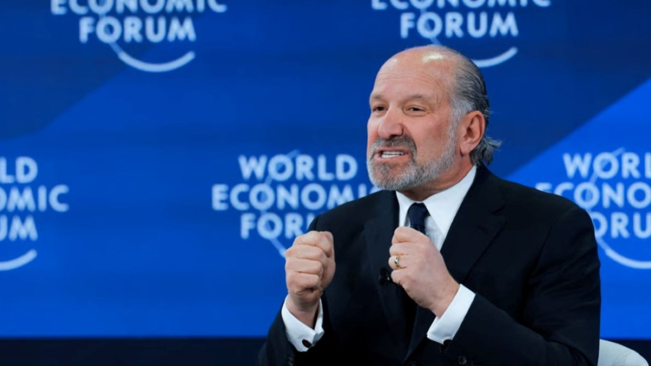 ABD Ticaret Bakanı Lutnick'ten Davos'ta sert konuş…