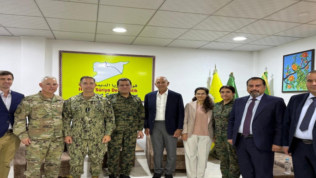 Barrack, SDG elebaşı Şahin ile bir araya geldi! İlk açıklamayı yaptı