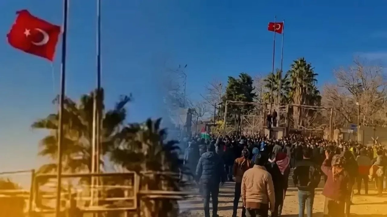 Mardin halkı bayrak olayına tepki gösterdi: 'Çirkin provokasyon!'