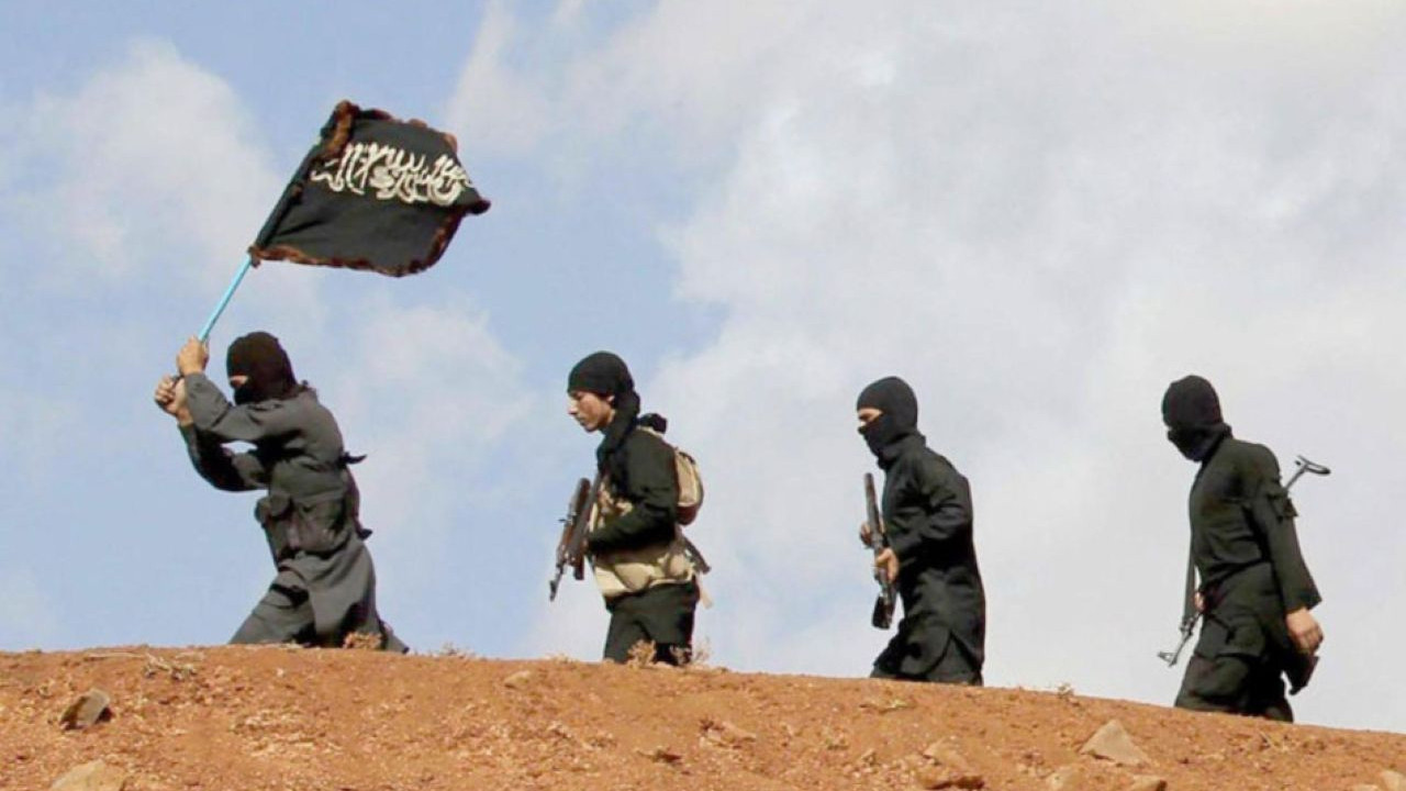 YPG DEAŞ'lı teröristleri hapisaneden saldı: Suriye…