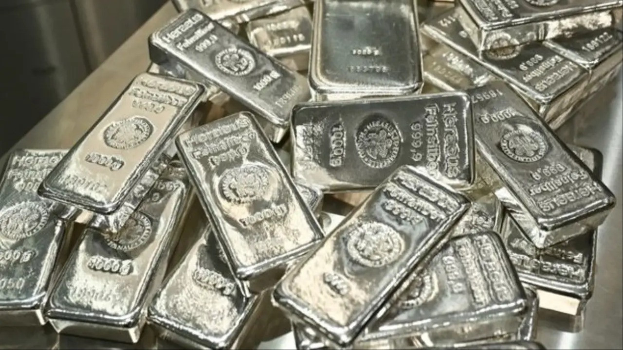 Gümüş tüm zamanların en yüksek seviyesine çıktı
