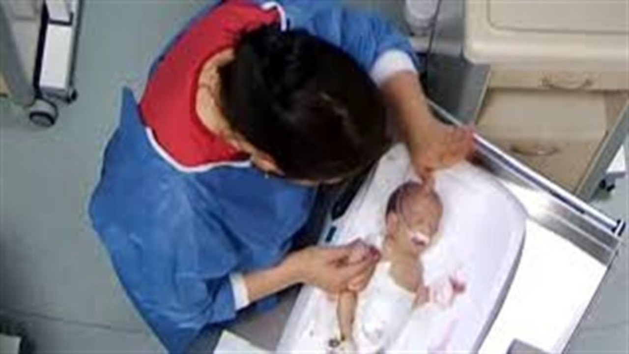 Bebeğe şiddet uygulayan hemşire hakkında yeni gelişme