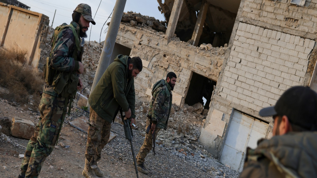 YPG Suriye'de kilometrelerce tünel kazdı