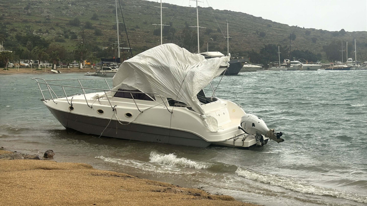 Bodrum'da feribot seferleri iptal edildi