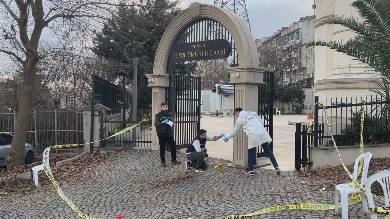 Kardeşlerin miras tartışması cinayetle bitti! Annesinin cenazesini kana buladı
