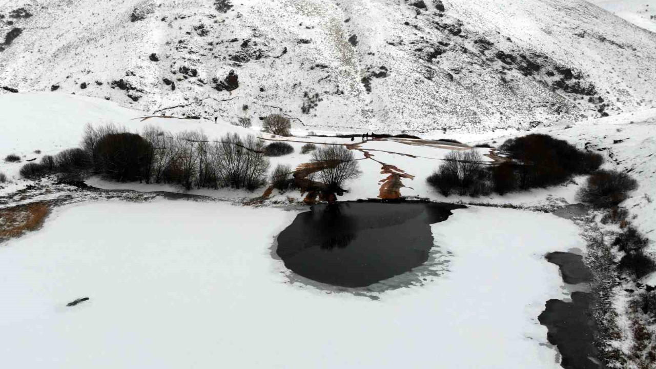 Dünya çapında eşsiz bir göl! Erzincan'da bulunuyor