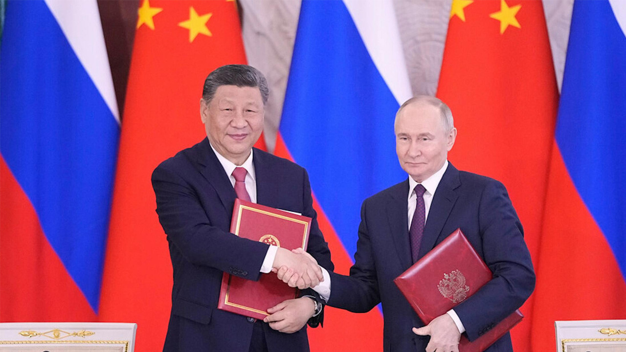 Rusya ve Çin'den askeri işbirliği adımı! Rus Bakan'dan İran ve Venezuela örneği