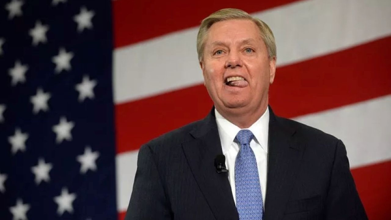 Şahin Senatör Graham SDG'yi kurtarmak için yardıma koştu