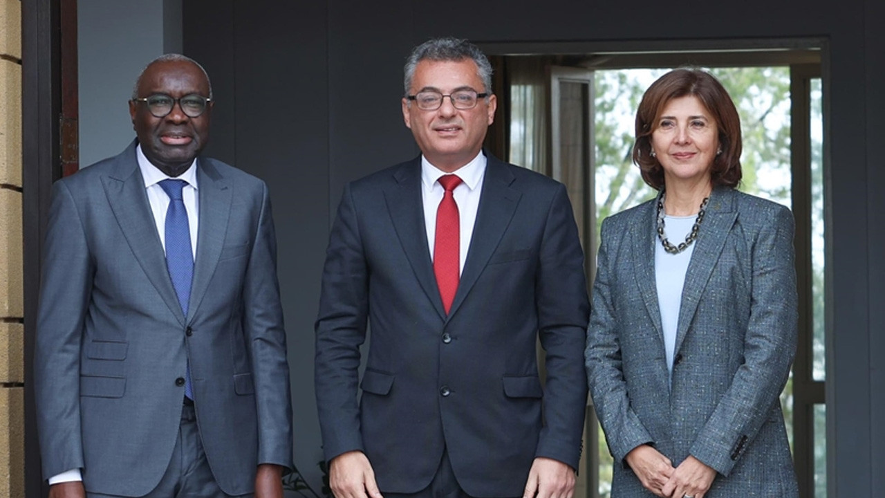 Kıbrıs'taki üçlü zirve sonrası açıklama geldi! Neler konuşuldu?