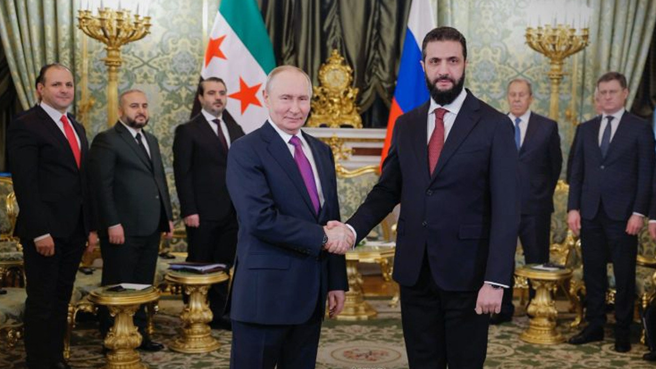 Suriye Cumhurbaşkanı Şara, Putin'le görüştü! 'Bu toprakların selameti için Tanrı'ya dua ediyoruz'