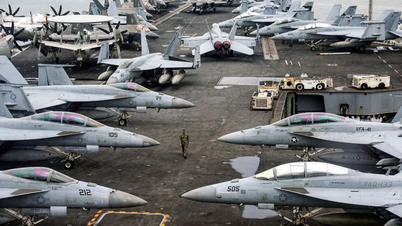 Trump: Yeni donanma geliyor... ABD Batı Asya'da tatbikata başlıyor... Deniz ablukası iddiaları: İran Basra Körfezi'nden sonra Hürmüz kartını da masaya koydu