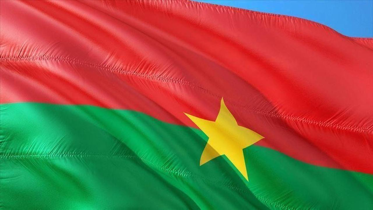 Burkina Faso'da tüm siyasi partiler feshedildi