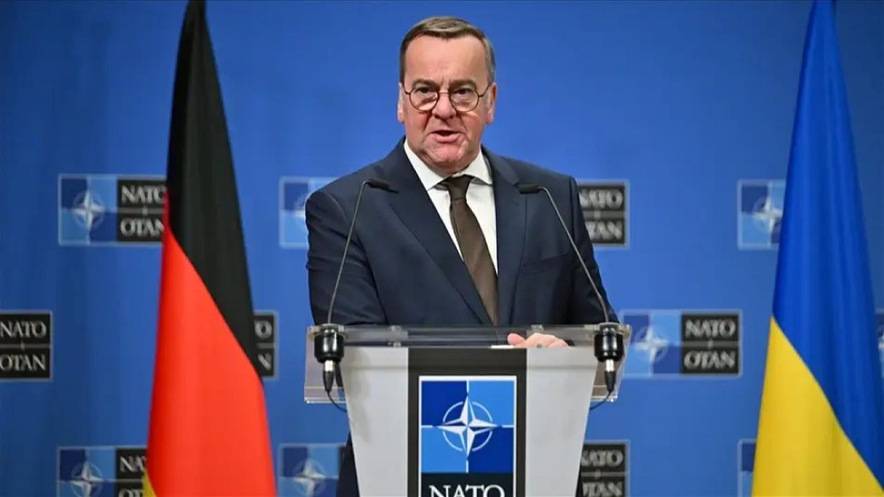 Alman Savunma Bakanı'ndan özlü bir söz: Mutsuz k*çtan mutlu osuruk çıkmaz!