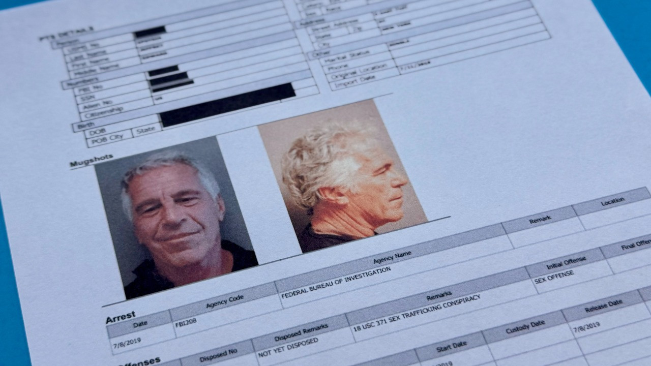 Epstein belgelerinde yeni perde: Gizli yazışmalar ve 16 uçuş
