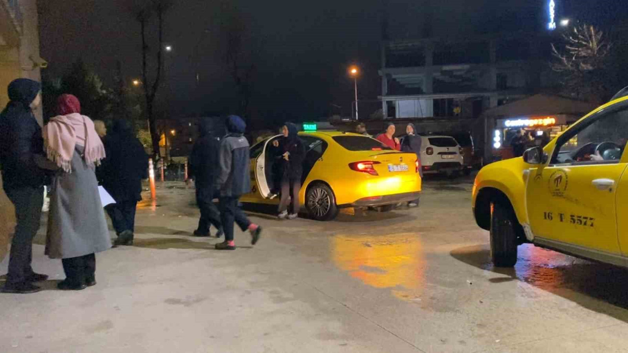 Tekstil fabrikasında gıda zehirlenmesi şüphesi! Bursa’da 20 işçi hastaneye kaldırıldı