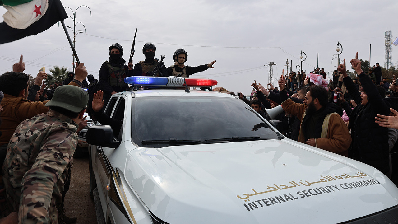 Adım adım otorite devri başladı