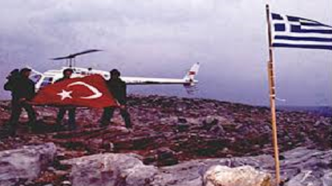 Yunan komutan 30 yıl sonra itiraf etti! 'İzmir'i bombalayacaktık'