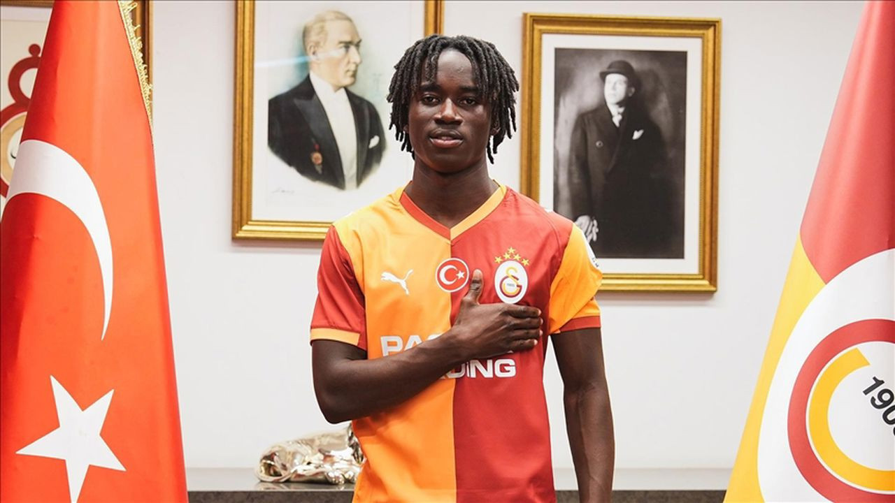 Galatasaray yeni transferini duyurdu