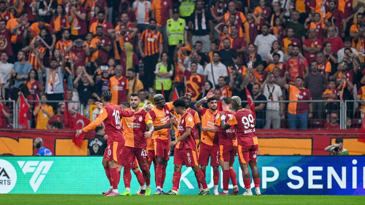 Galatasaray Şampiyonlar Ligi kadrosunu UEFA’ya teslim etti