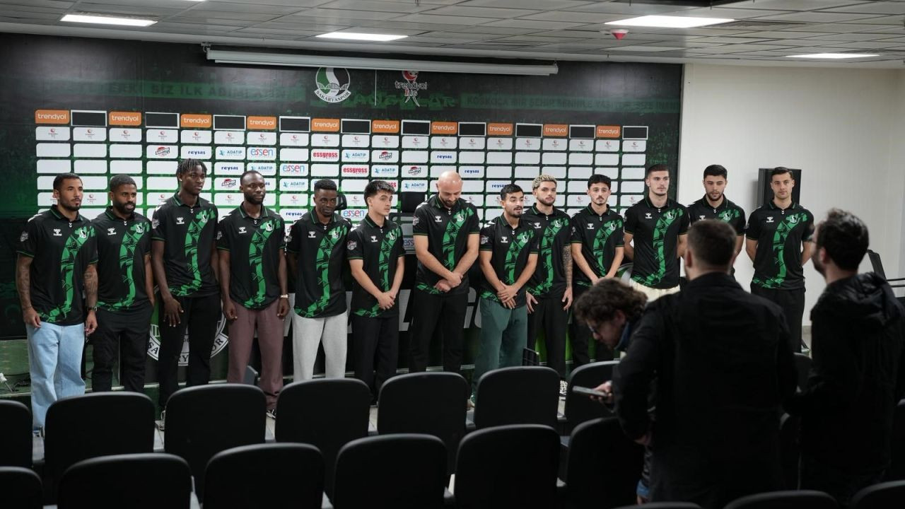 Son gün transferleri açıkladılar! Tam 13 isim