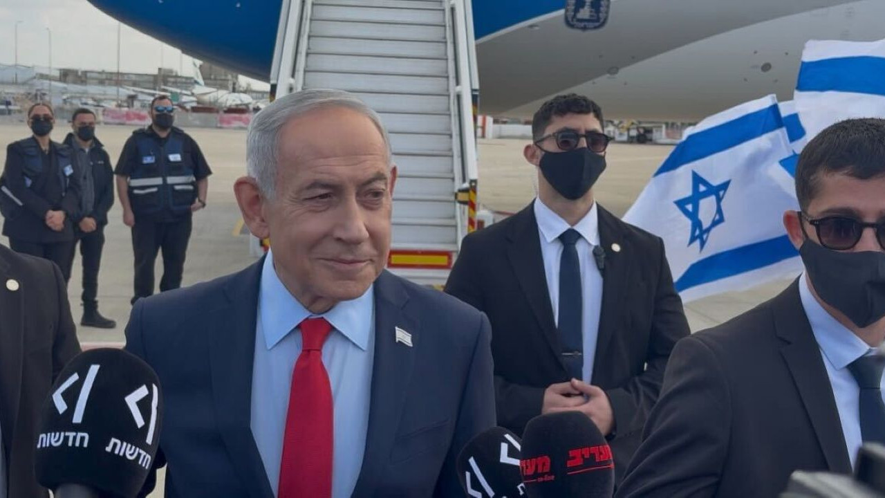 ABD'ye giden Netanyahu'dan havalimanında açıklamalar: Cebinde neler var?