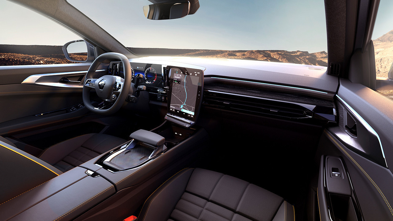 Türkiye'nin en çok satan otomobili yenilendi! İşte yeni fiyatı ve özellikleri