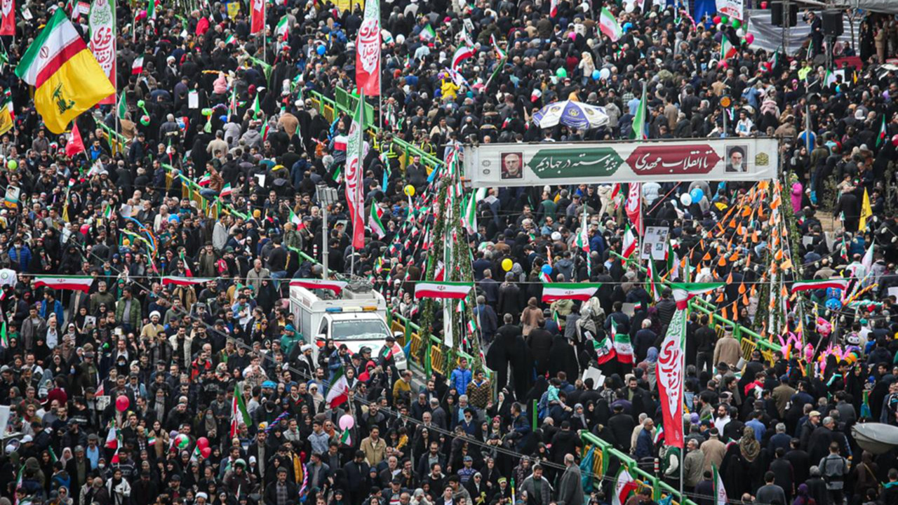 Aydınlık Tahran’da! Devrime, ülkeye ve lidere tam bağlılık