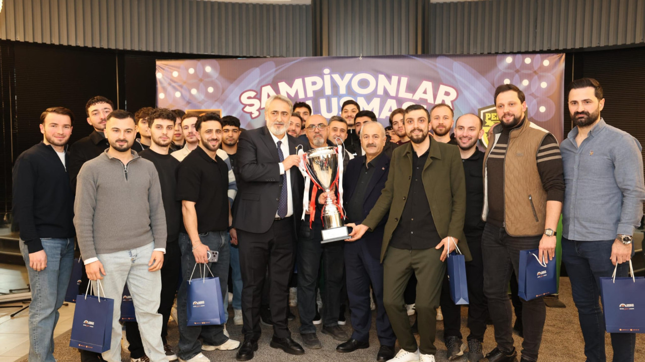 Gebze’de çifte şampiyonluk coşkusu