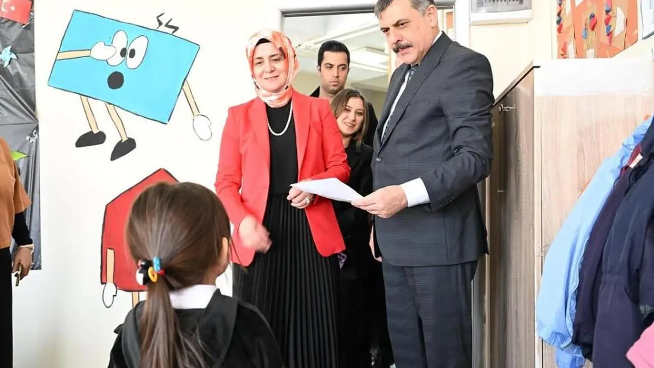 Mustafa Çiftçi'nin eşi Azime Çiftçi kimdir? Azime Çiftçi ne iş yapıyor?