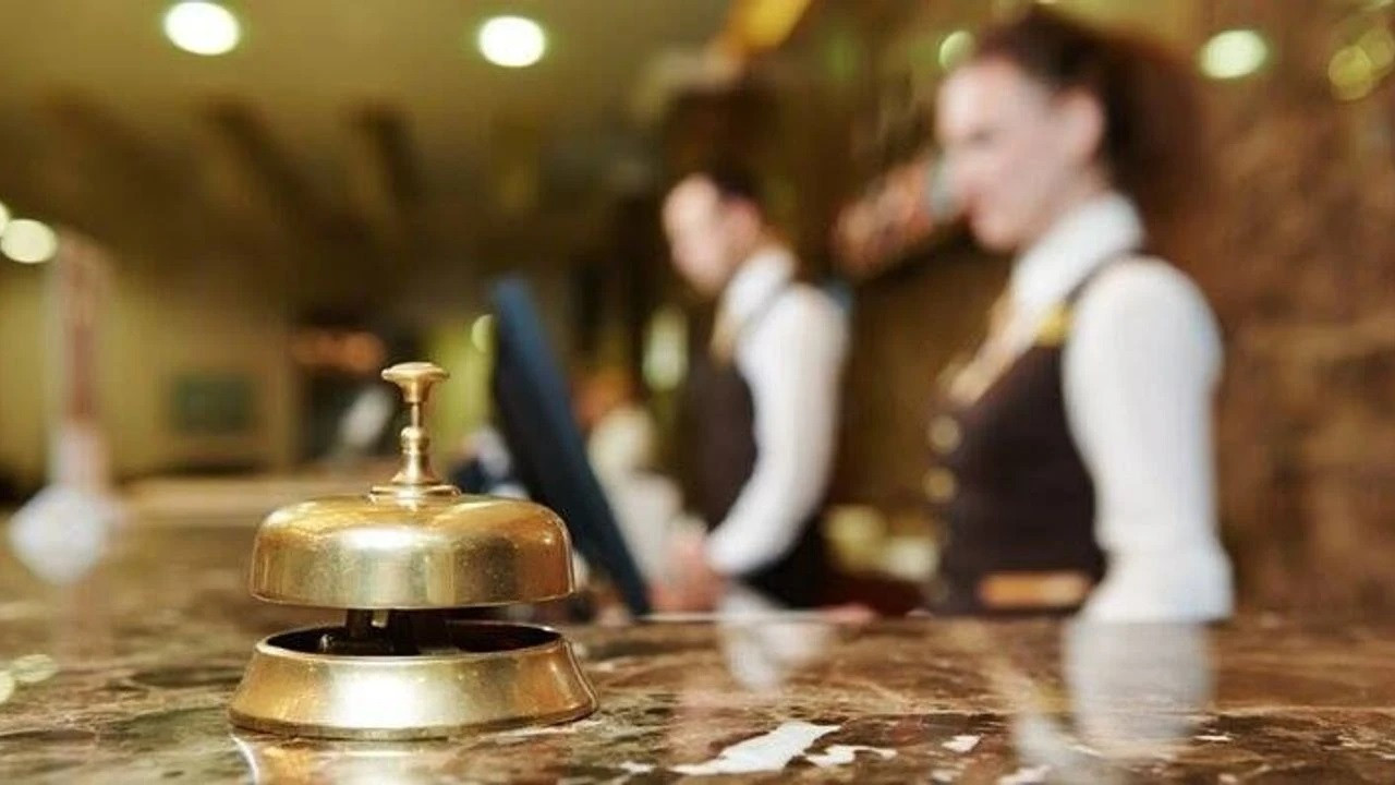 Turizm sezonu sorunlarla başlıyor! Vasıflı işçiler gidiyor ithal işçiler geliyor