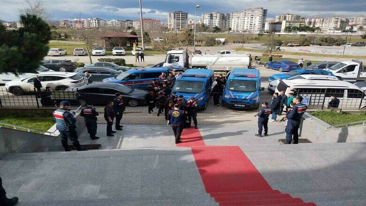 Samsun’da fuhuş operasyonu: 8 gözaltı