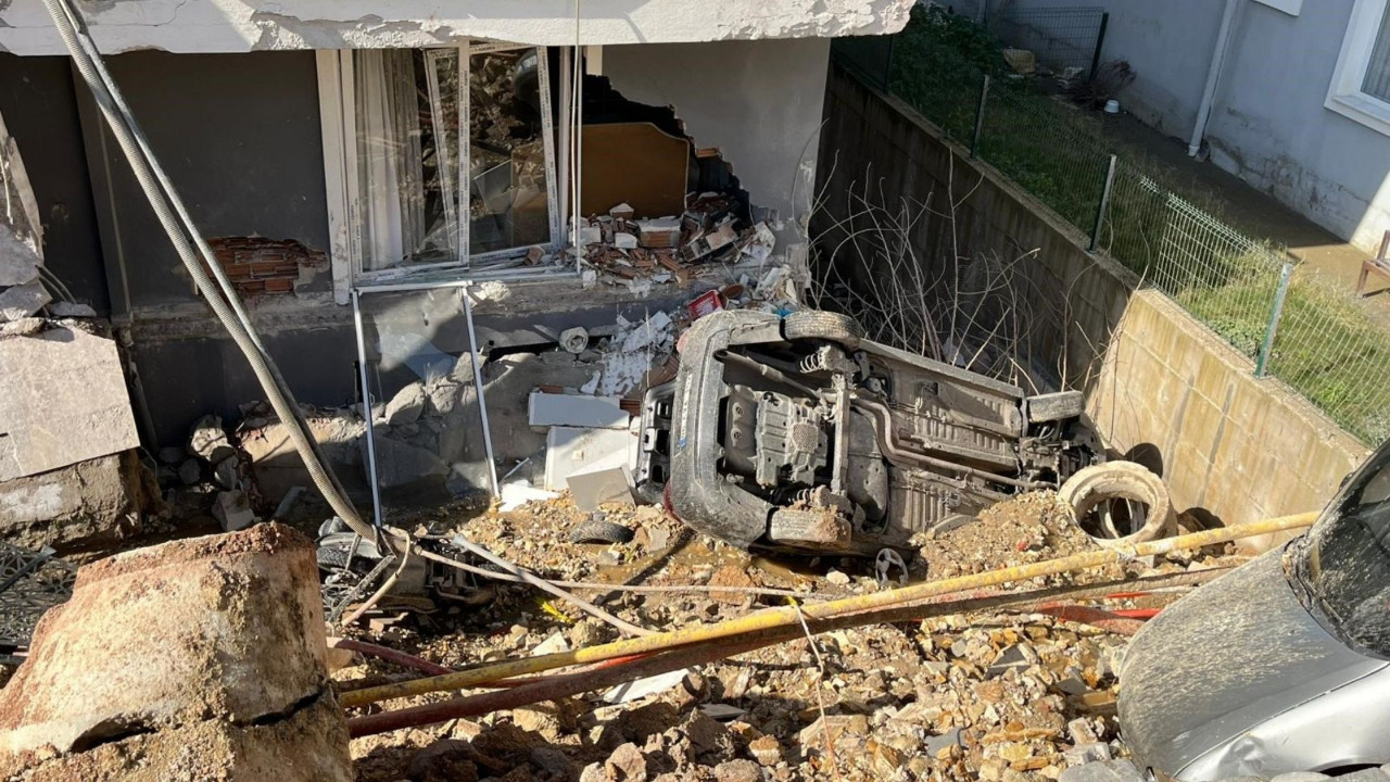 İzmir’de sessizliği çöken istinat duvarı bozdu: 151 kişi tahliye edildi