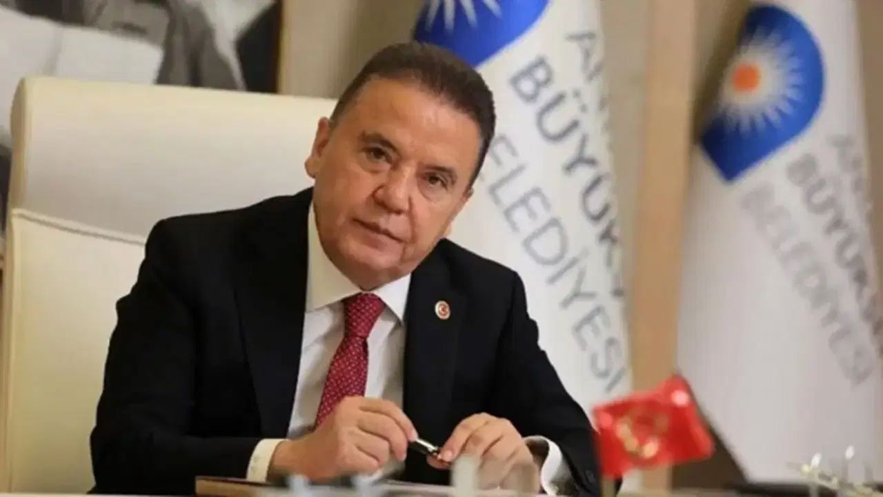 Tutuklu bulunan Muhittin Böcek yeniden hastaneye kaldırıldı