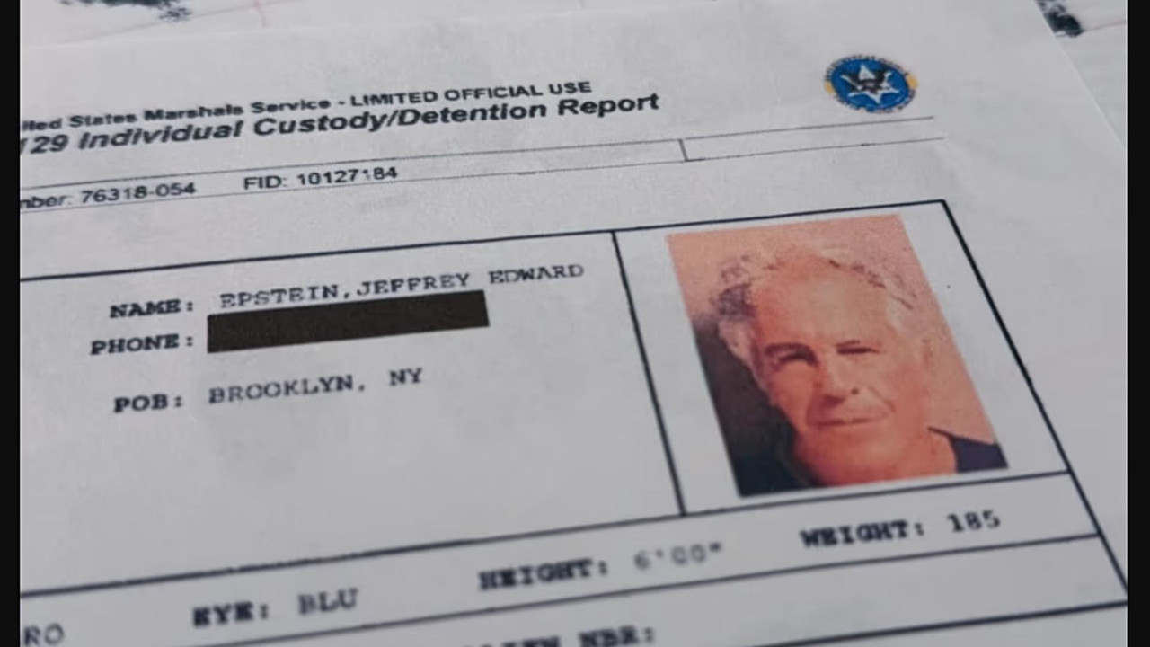 Epstein dosyasında geçen ünlüler tek tek açıklandı! Listede bir Türk isim daha çıktı