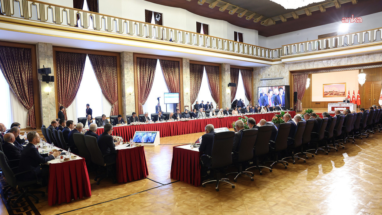 Gözler süreç komisyonunda