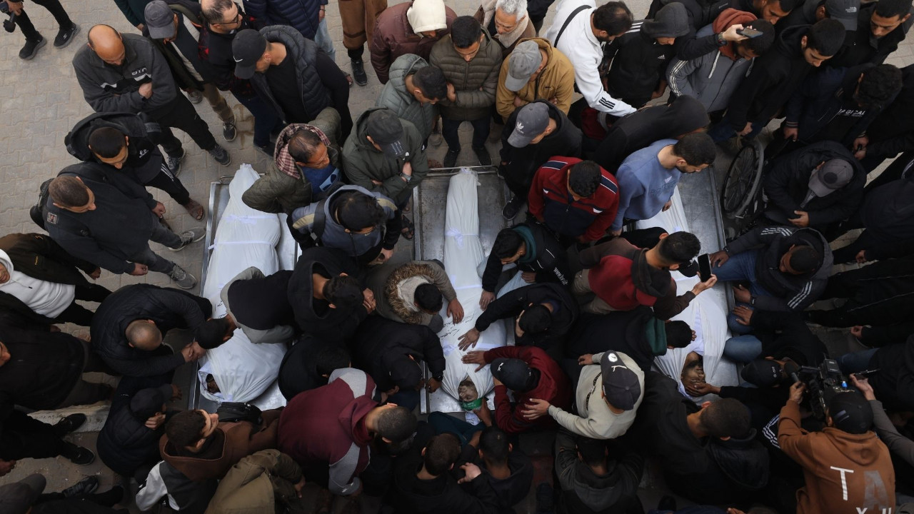 İsrail ateşkes ihlalini sürdürüyor: Gazze’de 10 kişi daha yaşamını yitirdi