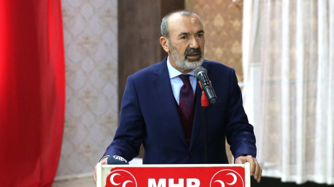 'Özel, adaylığının yolunu açıyor'