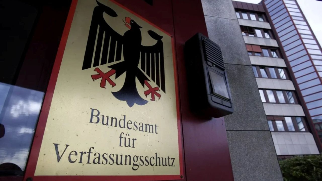 Almanya'dan demokrasi dersleri: Ana muhalefet AfD kara listeye alındı