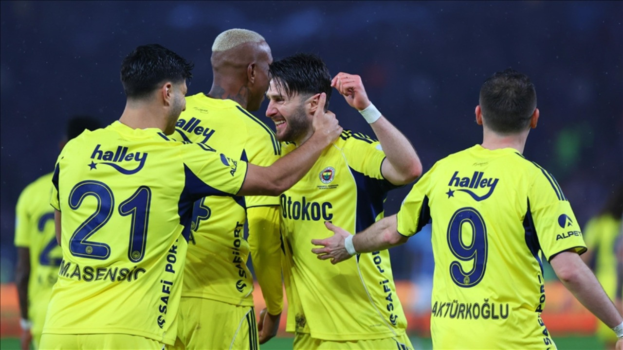 Fenerbahçe - Nottingham Forest maçı canlı izle