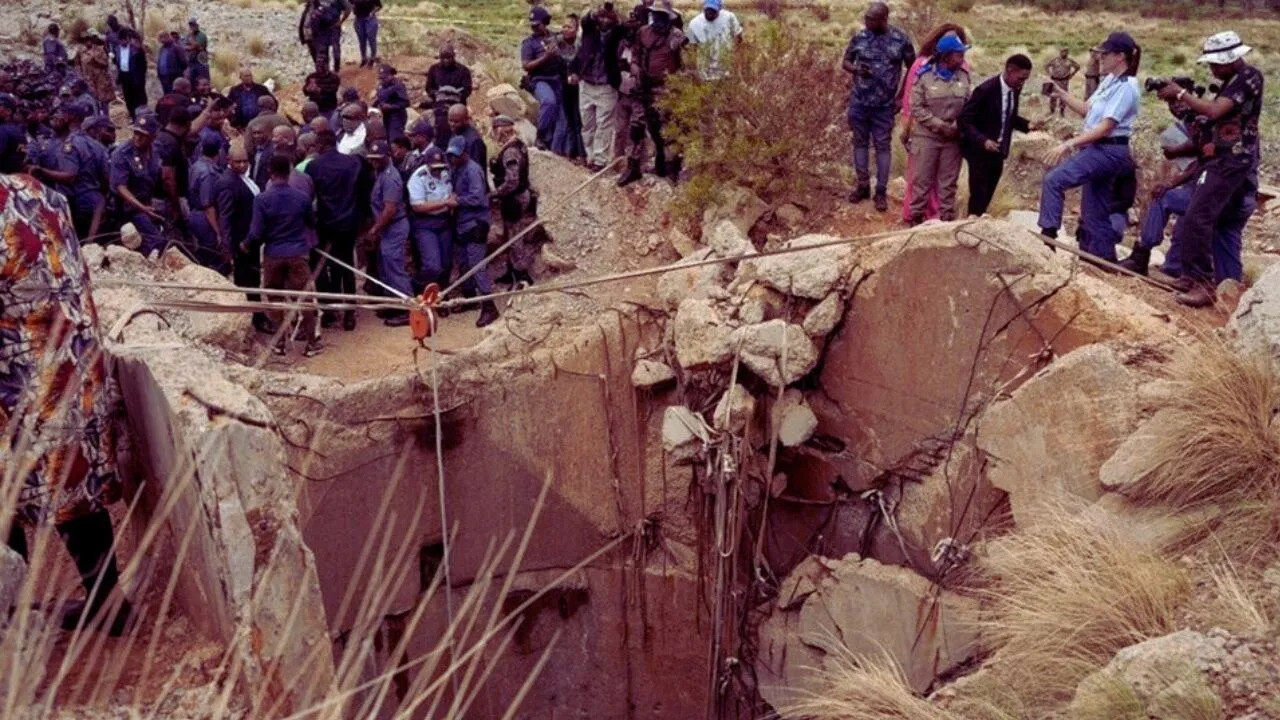 Madende göçük! İşçiler mahsur kaldı! İlk açıklama geldi