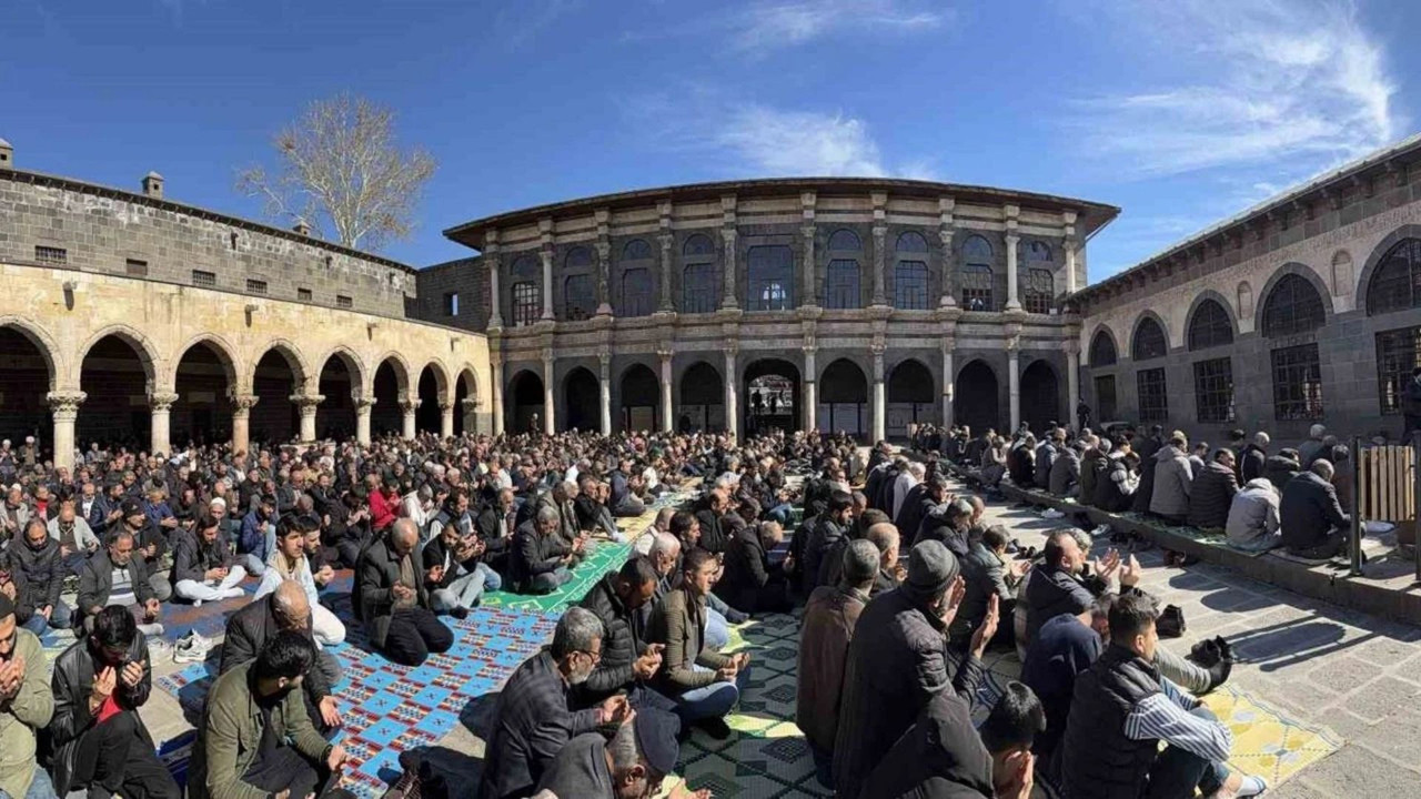 Dünyada en fazla Müslüman nüfusa sahip ülkeler açıklandı! Türkiye kaçıncı sırada?